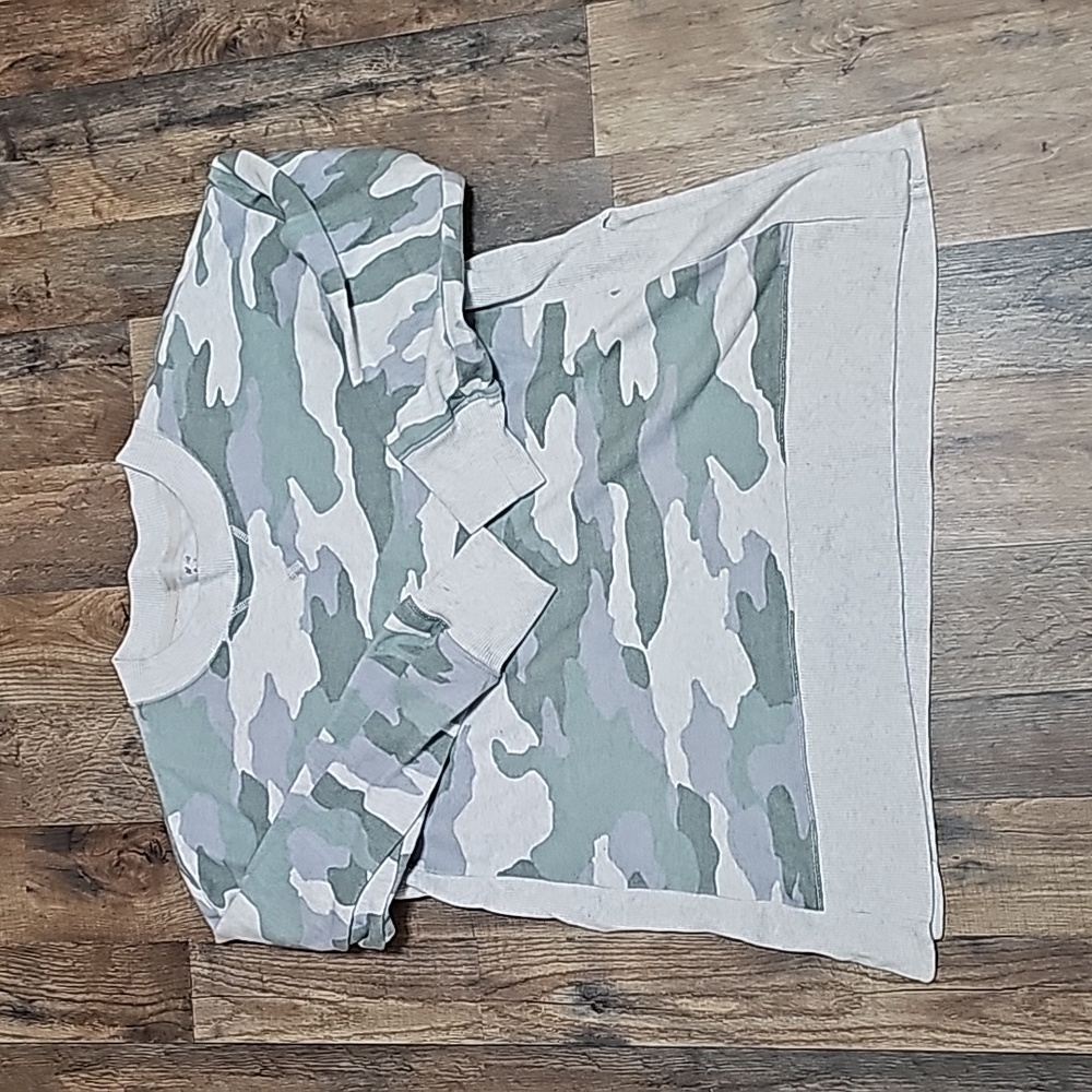 Aerie good vibes oversized camo sweatshirt